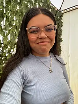 Valentine pink online show from 19, 3, 2026