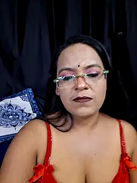 hornyrosy321 online show from 24, 6, 2026
