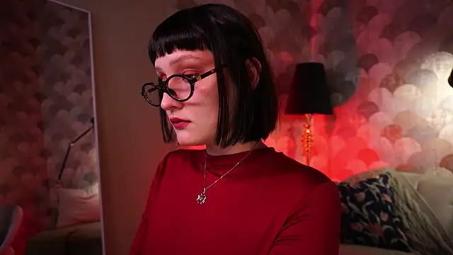 Velvet Lily online show from 16, 3, 2026