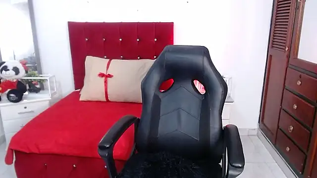 FireBrunette online show from 19, 3, 2026