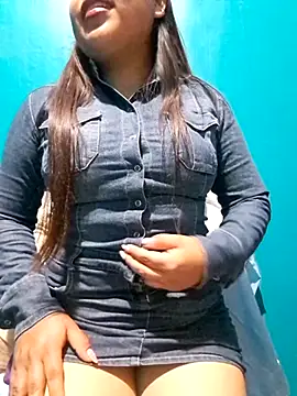 YiiZ 019 online show from 25, 4, 2026