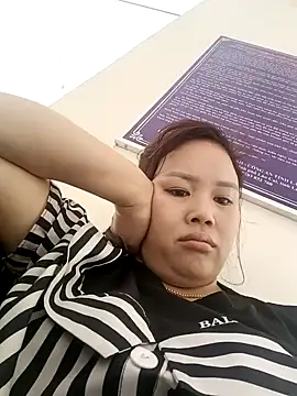 cute-girl-2k online show from 18, 3, 2026