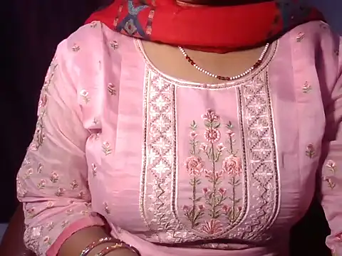 Jeenat Kaur1 online show from 21, 3, 2026