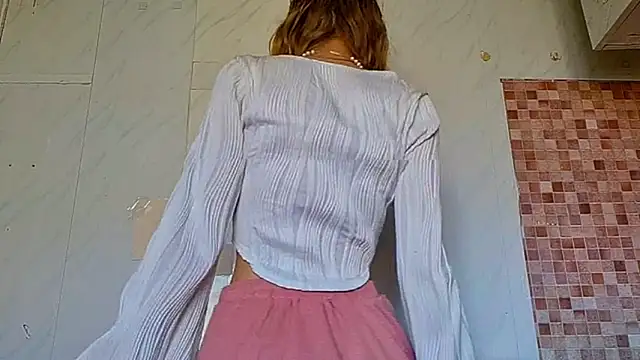 Kira Wonderfullina online show from 24, 3, 2026