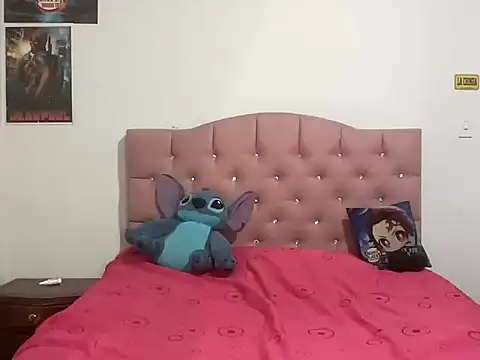 sakuraluna  online show from 26, 3, 2026