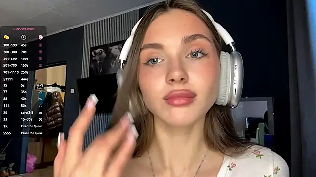 Veluxe online show from 23, 3, 2026