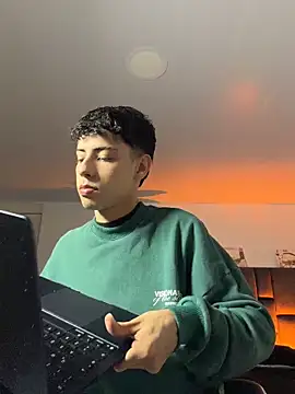 SebastianReed  online show from 23, 4, 2026
