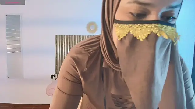 Aminaa Kaarim online show from 8, 5, 2026