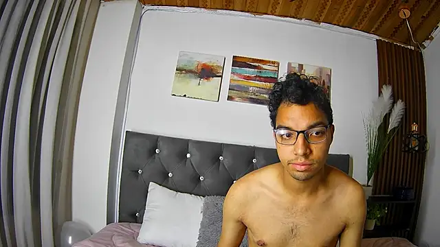 naughtycouplex  online show from 25, 3, 2026