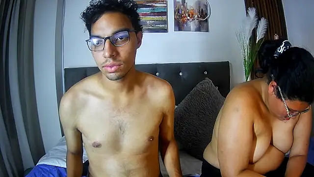 naughtycouplex  online show from 26, 3, 2026