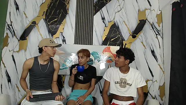 AVENGER GUYS1 online show from 23, 3, 2026