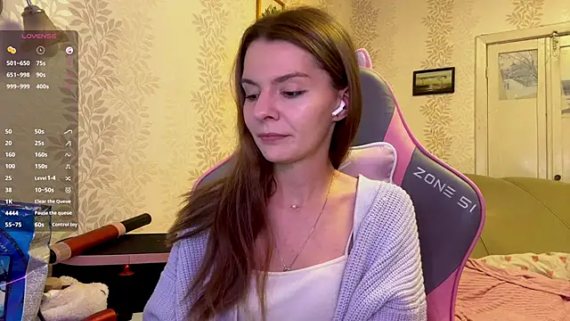 Snapshot of AnnWaddie chatting on 22, 3, 2026 AnnWaddie online show from 22, 3, 2026