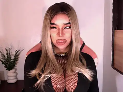 Snapshot of Zandralopez chatting on 27, 5, 2026 Zandralopez online show from 27, 5, 2026