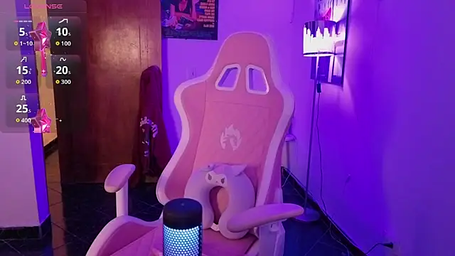 Oliviasims online show from 6, 4, 2026