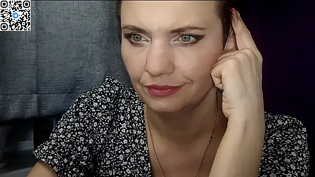 HotMamaQueen234 online show from 9, 5, 2026