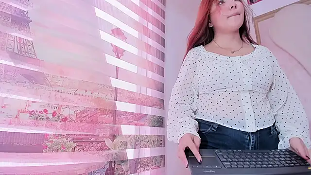 little doll18  online show from 5, 5, 2026