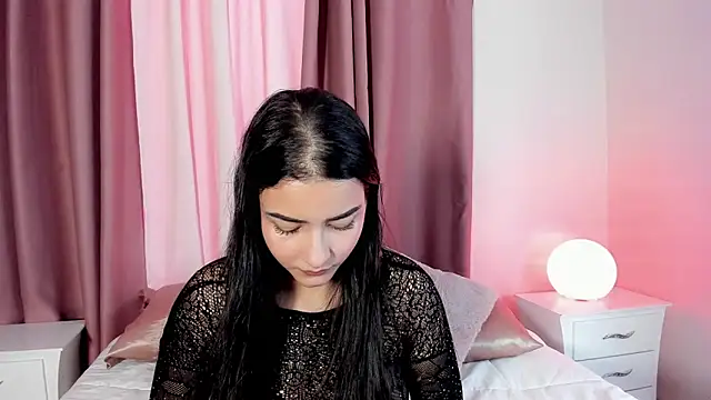 sweet aura31 online show from 13, 4, 2026