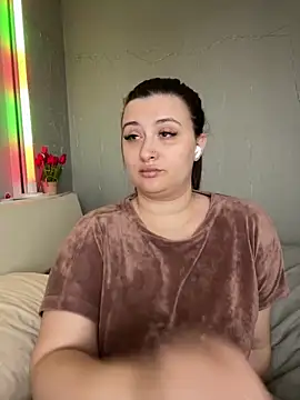 Taya lips online show from 19, 3, 2026