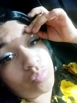 LatinSquirtBaby online show from 18, 5, 2026