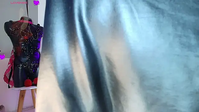 Zully Green online show from 19, 3, 2026