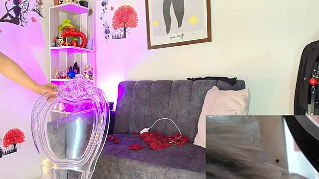 Zully Green online show from 12, 5, 2026