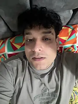 Snapshot of Niccolo_Noir chatting on 7, 4, 2026 Niccolo Noir online show from 7, 4, 2026