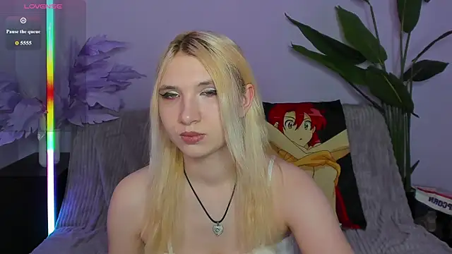 Naomi Blondie online show from 31, 3, 2026