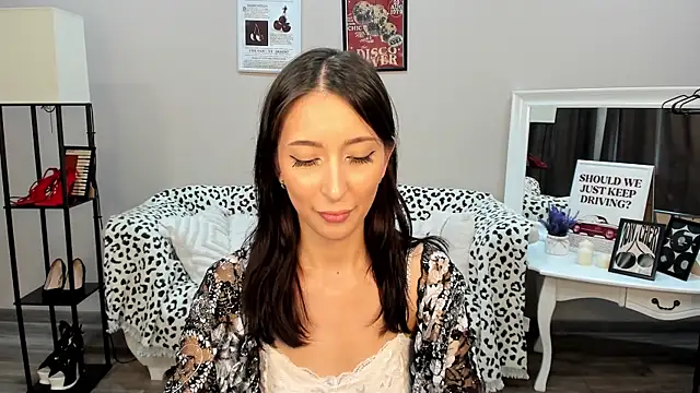 DanaRoges online show from 8, 5, 2026