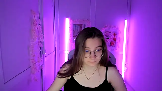 Mia kristal online show from 8, 5, 2026