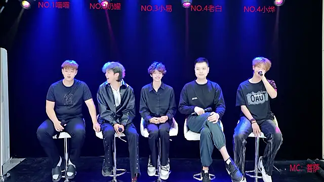 Snapshot of handsomeboy-002 chatting on 28, 3, 2026 handsomeboy-002 online show from 28, 3, 2026