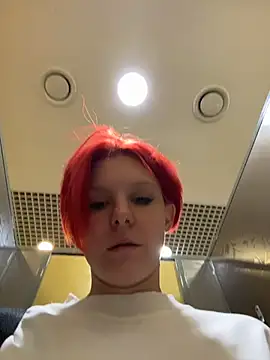 NinaParri online show from 13, 5, 2026
