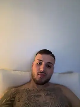 Snapshot of Roosen_1998 chatting on 30, 3, 2026 Roosen 1998 online show from 30, 3, 2026