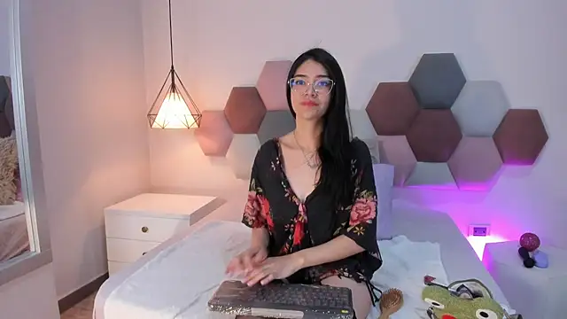 AnnieBlluee online show from 23, 3, 2026