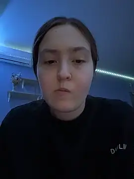 Snapshot of charmingggirl chatting on 1, 4, 2026 charmingggirl online show from 1, 4, 2026