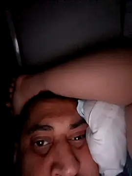 Snapshot of Layzie86 chatting on 19, 3, 2026 Layzie86 online show from 19, 3, 2026