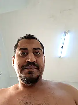 Snapshot of Layzie86 chatting on 3, 4, 2026 Layzie86 online show from 3, 4, 2026