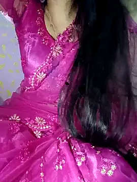 Snapshot of Qween_Seelu chatting on 5, 4, 2026 Qween Seelu online show from 5, 4, 2026