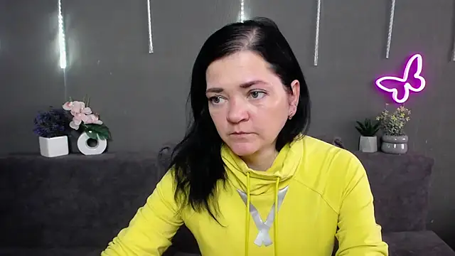 LauraFinn online show from 25, 3, 2026