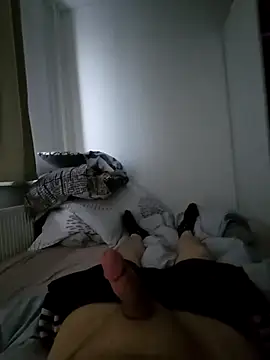 OssiBigCum online show from 6, 4, 2026