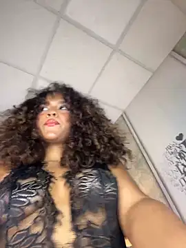 Snapshot of CurlyOopsieXXX chatting on 7, 4, 2026 CurlyOopsieXXX online show from 7, 4, 2026