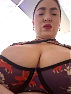 laurabassii online show from 12, 4, 2026