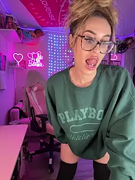 laurenlotus online show from 4, 5, 2026