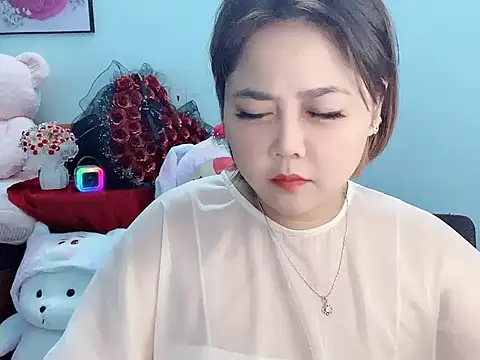 Snapshot of Nhanlu009 chatting on 18, 4, 2026 Nhanlu009 online show from 18, 4, 2026