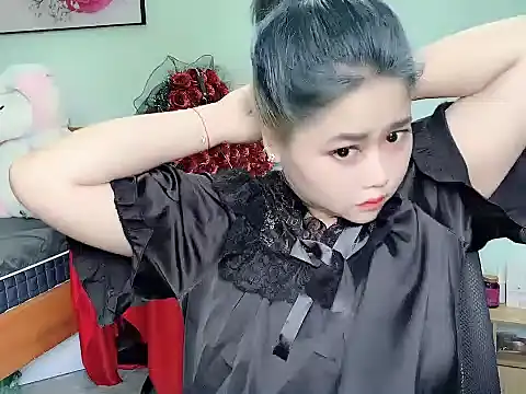 Snapshot of Nhanlu009 chatting on 7, 5, 2026 Nhanlu009 online show from 7, 5, 2026
