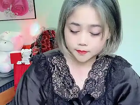 Snapshot of Nhanlu009 chatting on 13, 5, 2026 Nhanlu009 online show from 13, 5, 2026