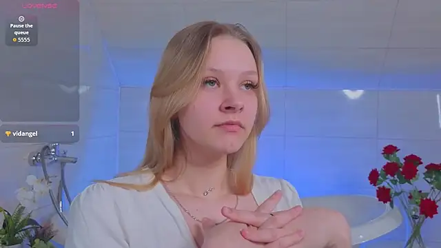 StaceyyJones online show from 22, 3, 2026