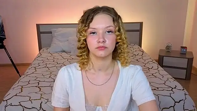 StaceyyJones online show from 12, 5, 2026