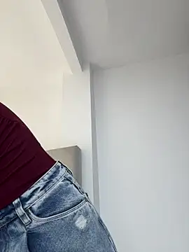 ZaraCarterX online show from 15, 4, 2026