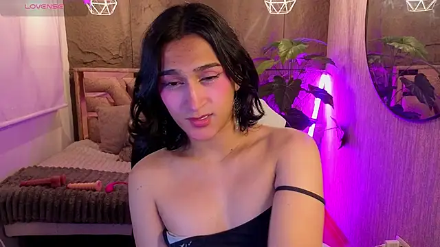 Zoee Kiss  online show from 1, 8, 2026