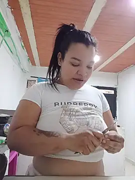 Lara Seduce online show from 6, 7, 2026